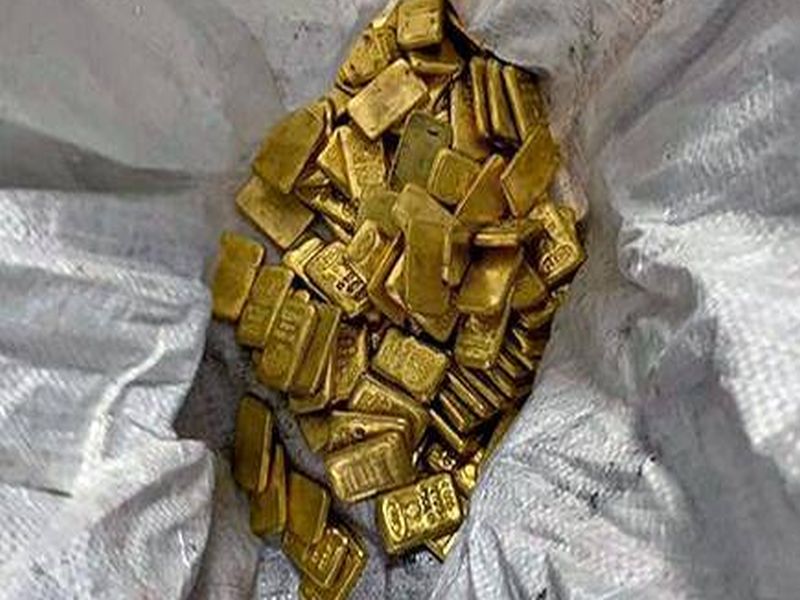 Five crores of gold seized in Nhava Shutta, smuggled from Dubai | पाच कोटींचे सोने न्हावा शेवात जप्त, दुबईहून झाली होती तस्करी