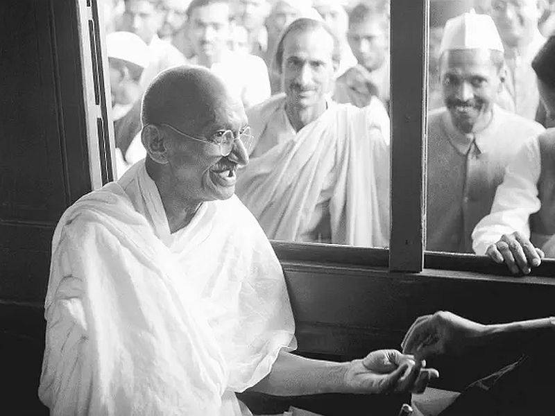 Ram Bhakta mahatma Gandhi, 150 birth anniversarry | रामभक्त गांधीजी, तेव्हा रामनामाचे बीज गांधीजींनी मिरवले