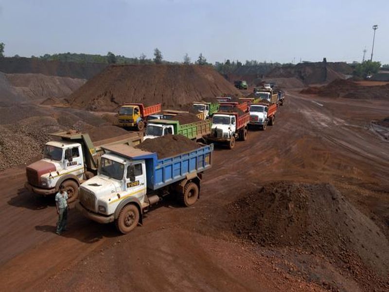 mining transport in Goa | गोव्यात खनिज वाहतुकीचा वाद ; वातावरण तंग 