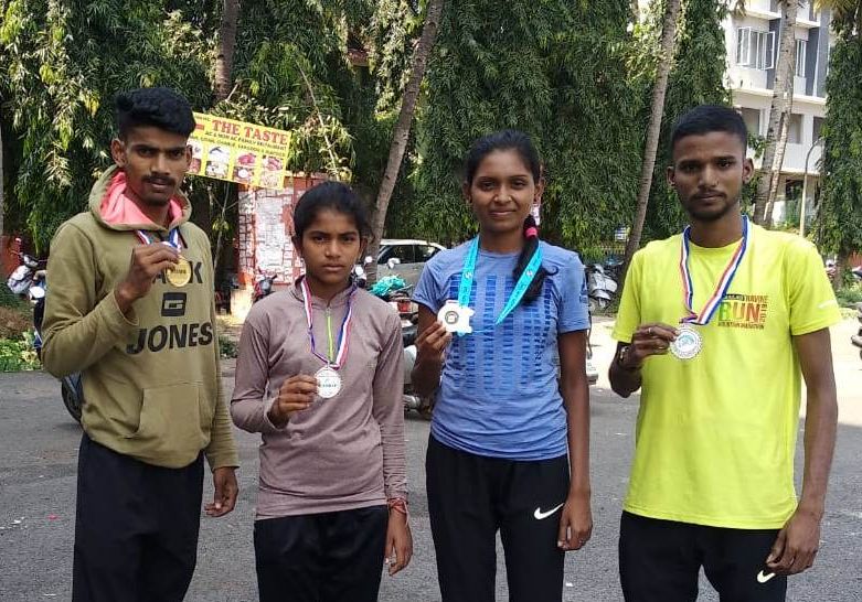runners from Maharashtra shine in Goa! | महाराष्ट्रातील आदिवासी धावपटूंची गोव्यात चमक!