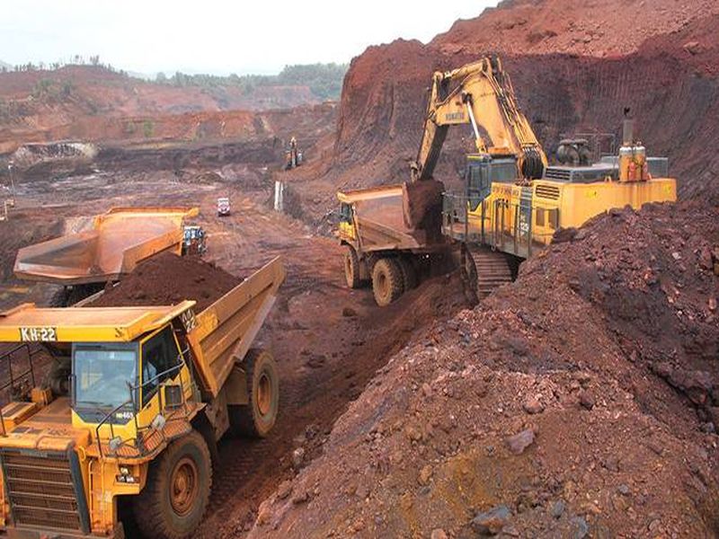 Even the recession in the Goa mining industry, the production of only 6.8 million tonnes | गोव्याच्या खाण उद्योगात अजुनही मंदी, फक्त 6.8 दशलक्ष टन उत्पादन