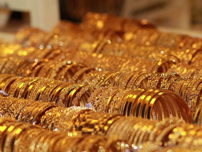 Than three lakh jewelery sticks in the thane | ठाण्यातील माजी सैनिकाच्या तीन लाखांच्या दागिन्यांचा लागला छडा