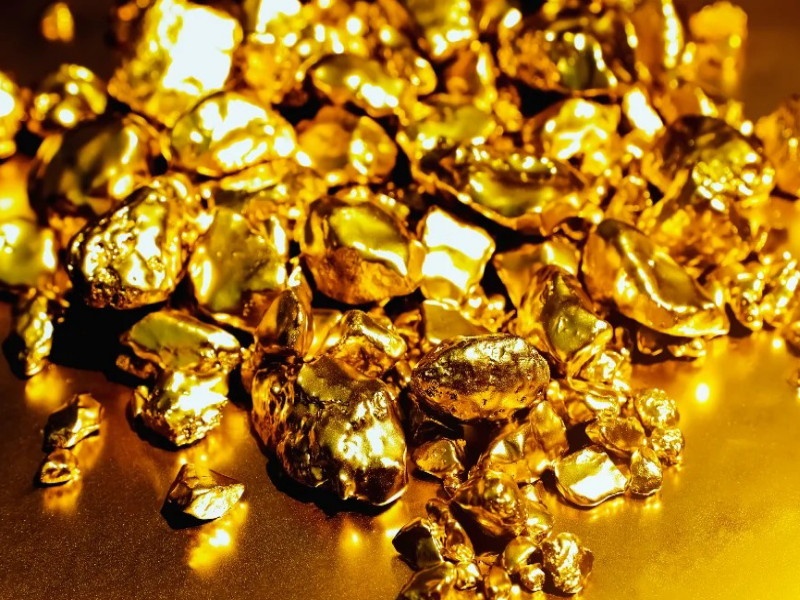 Gives 1 kg of gold cheaply Lust for gold fraud of 7 lakhs by a trader | १ किलो सोने स्वस्तात देतो; सोन्याचा मोह अंगलट, व्यापाऱ्याची ७ लाखांची फसवणूक