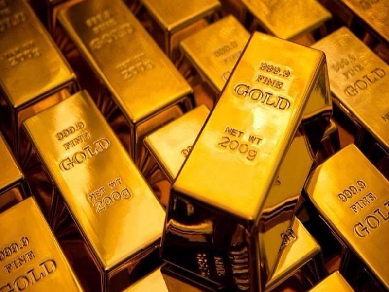 2 crores of gold was stolen by the manager from the shop of the assistant police inspector's son | सहायक पोलिस निरीक्षकाच्या मुलाच्या दुकानातून व्यवस्थापकाने २ कोटीचे सोने पळवले