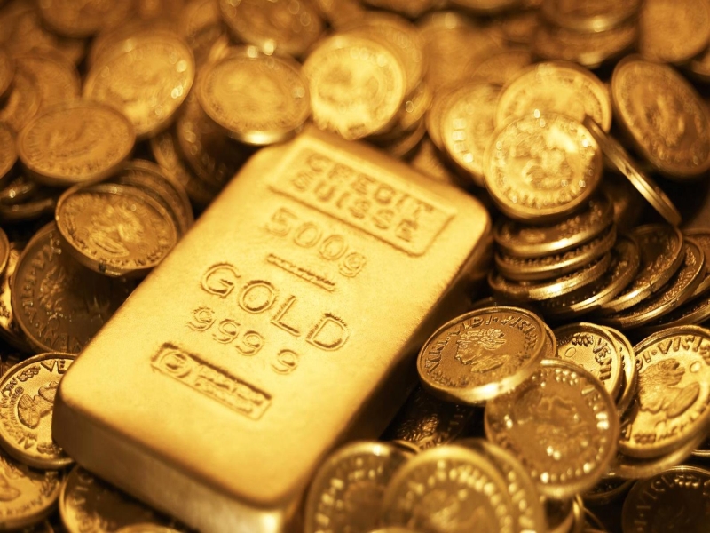 Mumbai Airport gold worth around rs 4 5 crore found under the seat of the aircraft | मुंबई : विमानाच्या सीटखालून तब्बल साडेचार कोटींचं सोनं जप्त
