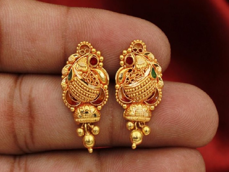Came as a customer to a jeweler's shop and stole the jewellery pune latest crime | Pimpri Chinchwad | ज्वेलर्सच्या दुकानात ग्राहक म्हणून आले आणि दागिने चोरुन गेले