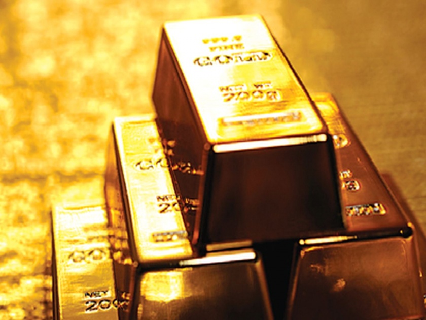 Gold smuggled worth Rs 10 crore at the airport | विमानतळावर १० कोटींच्या सोने तस्करीचा डाव उधळला