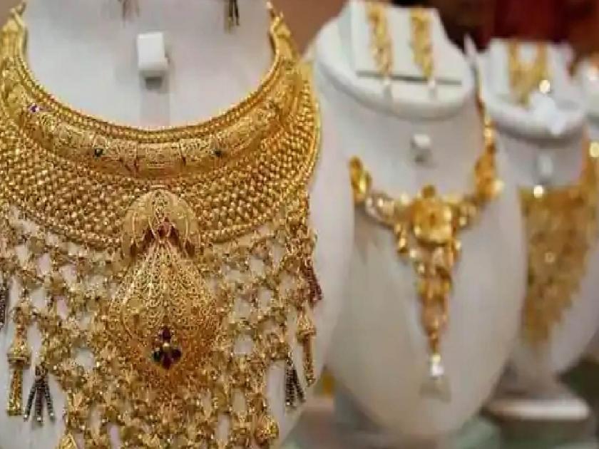 gold fell by 550 in the morning in the afternoon again increased by one and a half hundred in jalgaon | सोने सकाळी ५५० ने घसरले; दुपारी पुन्हा दीडशेने वाढले!