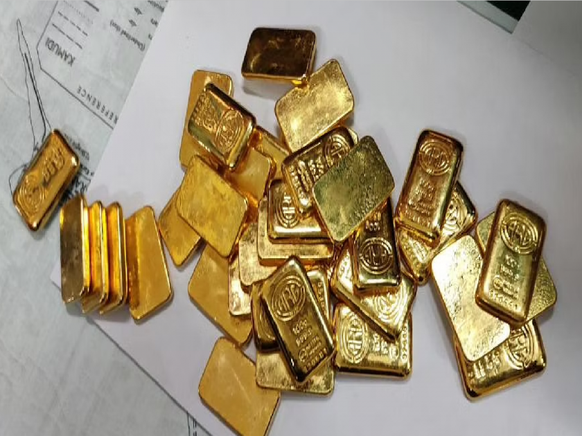 Custom officers found hidden gold worth 16 lakhs in the sandal | तीने सँडलमध्ये लपवले होते १६ लाखाचे सोने