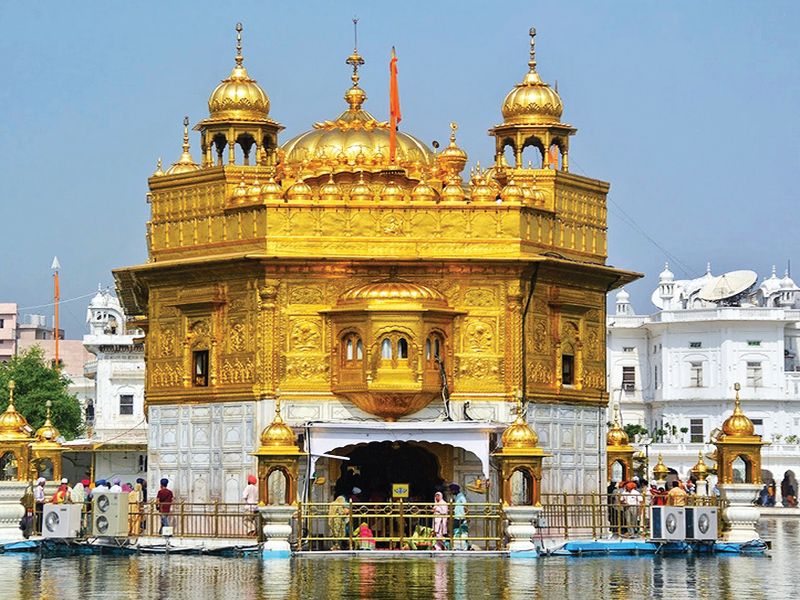  Vatican-like status for the Golden Temple, the demand for hardcore Sikhs | सुवर्ण मंदिरालाही हवा व्हॅटिकनसारखा दर्जा, कट्टर शिखांची मागणी