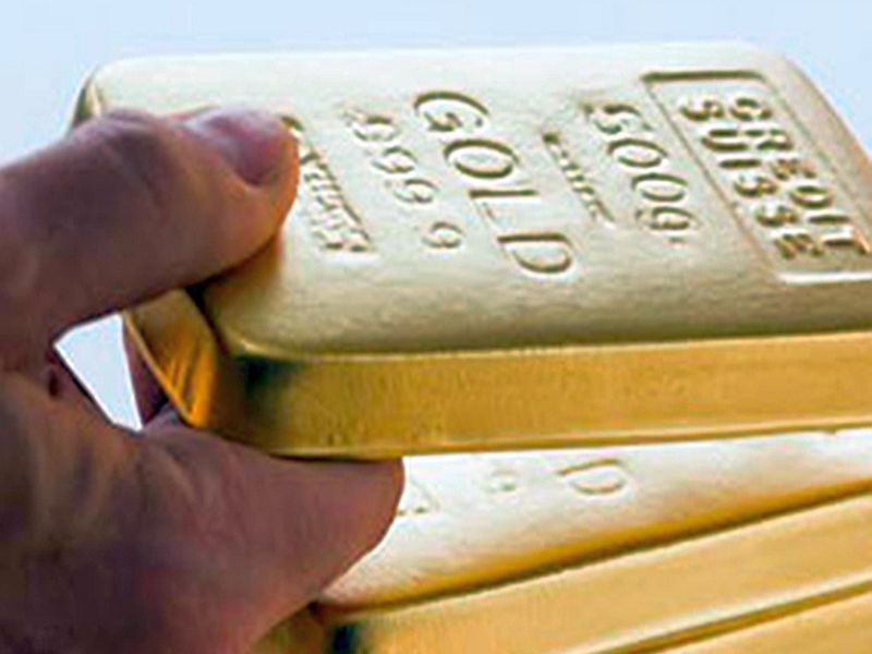  Action taken by the customs department, caught 9 7 lakh gold at Lohagaon airport | लोहगाव विमानतळावर ९७ लाखांचे सोने पकडले, सीमाशुल्क विभागाची कारवाई