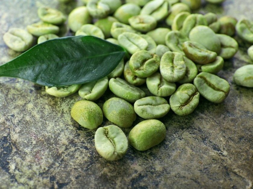 Secrets green coffee you might not know | केस आणि त्वचेसाठी कसे फायदेशीर आहे ग्रीन कॉफी बीन्स, जाणून घ्या