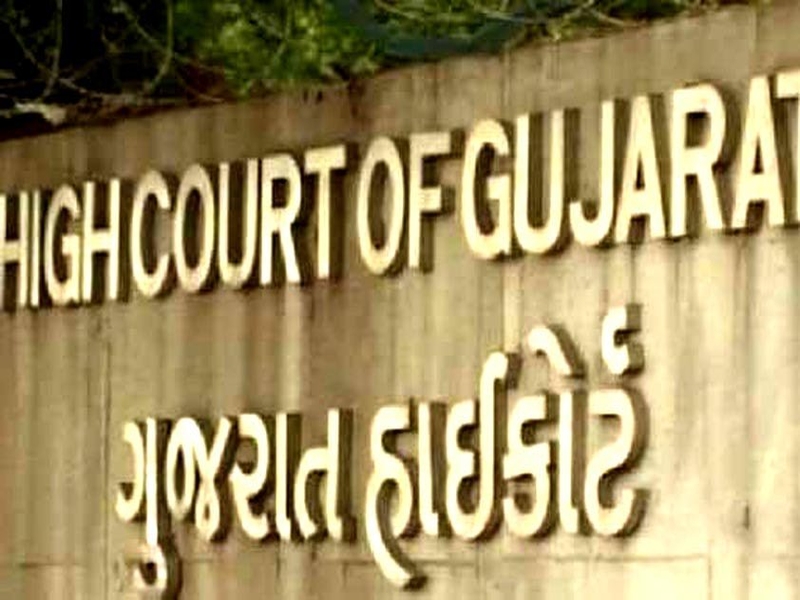 Godhra scandal: Gujarat High Court likely to decide today | गोध्रा हत्याकांड : गुजरात हायकोर्टानं 11 दोषींची फाशीची शिक्षा बदलली जन्मठेपेत