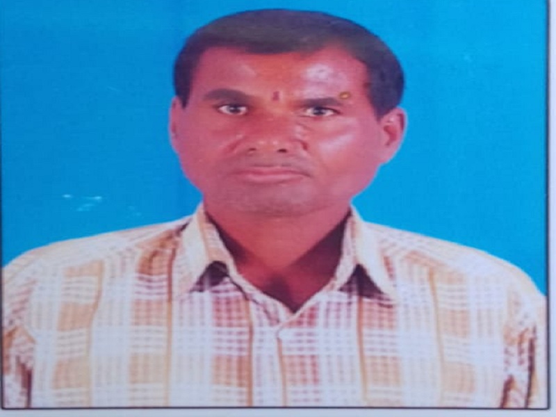 Farmer suicides in Pathari due to loan tension | पाथरीत कर्जाला कंटाळून शेतकऱ्याची आत्महत्या