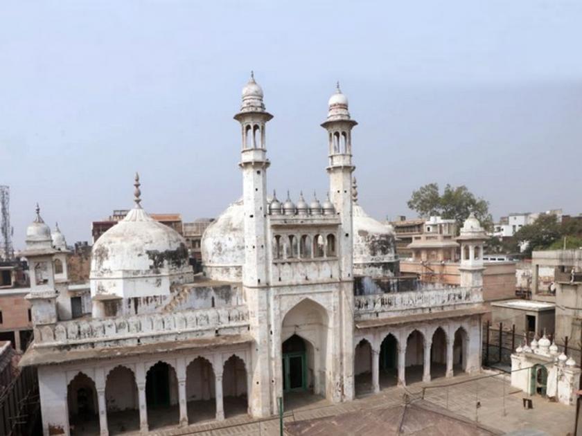 Gyanvapi mosque case hearing to continue as Varanasi court upholds maintainability of Hindu side petition The next hearing on September 22 | Gyanvapi Case: ज्ञानवापी खटल्यात हिंदू पक्षकारांच्या बाजूने निकाल, पुढील सुनावणी २२ सप्टेंबरला