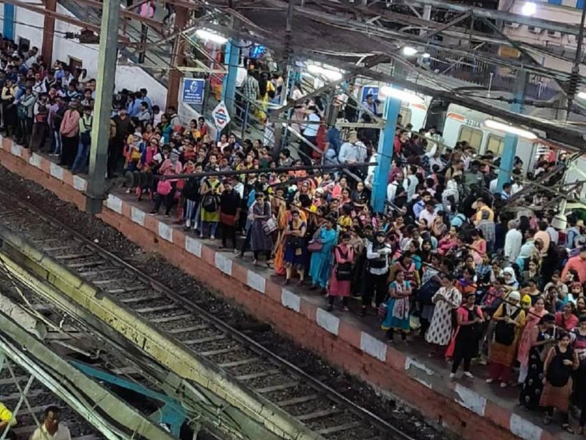 the railway administration should also think about the harbor railway line expectations of passengers in mumbai | हार्बर रेल्वे मार्गाचाही प्रशासनाने थोडा विचार करावा ! प्रवाशांची अपेक्षा