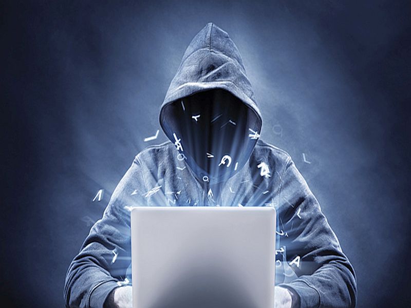 Hackers lobbied 67 million from Kolhapur | हॅकर्सनी कोल्हापूरातून लांबविले ६७ लाख