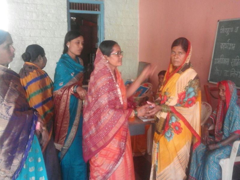 New Pudge: Haldi - Kunku For vidhava women | नवा पायंडा : हळदी- कुंकवासाठी विधवा महिलांनाही दिला मान