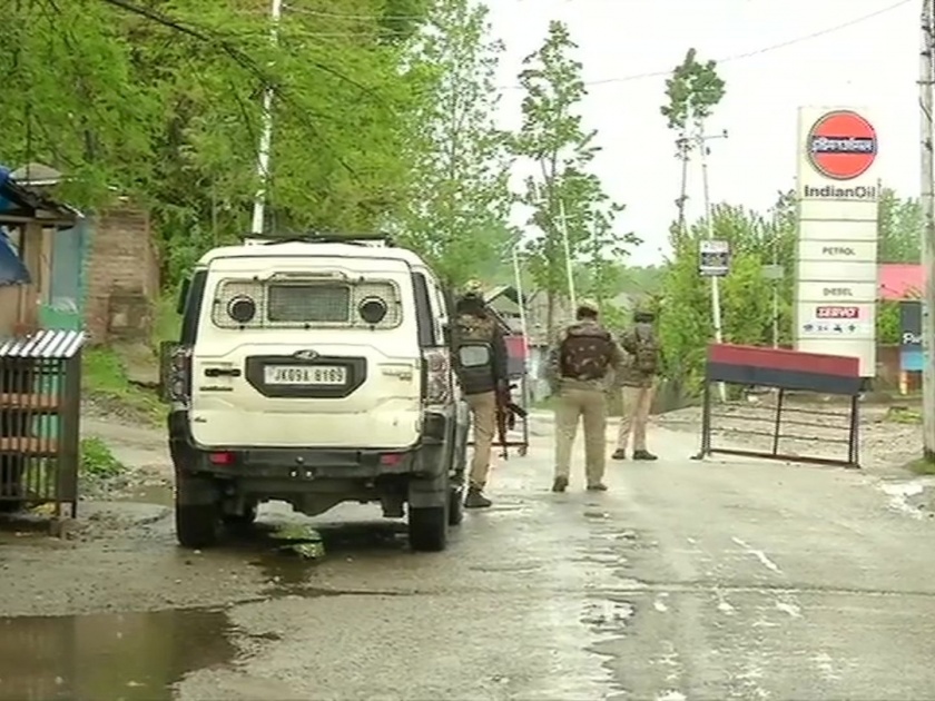 Jammu Kashmir Handwara Encounter 4 Indian Army Personnel 1 police Martyred Two Terrorists Killed kkg | काश्मीरच्या हंदवाडामध्ये लष्कराच्या दोन वरिष्ठ अधिकाऱ्यांसह पाच जण शहीद; दोन दहशतवादी ठार