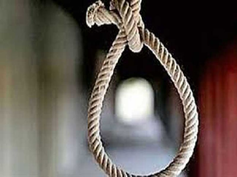 Youth commits suicide after being stolen | चोरी केल्याच्या पश्चात्तापातूून तरुणाची आत्महत्या