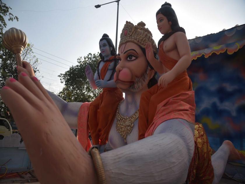Hanuman pooja in all over Nagpur city | ‘अंजनीच्या सुता तुला रामाचं वरदान’ने दुमदुमली उपराजधानी 