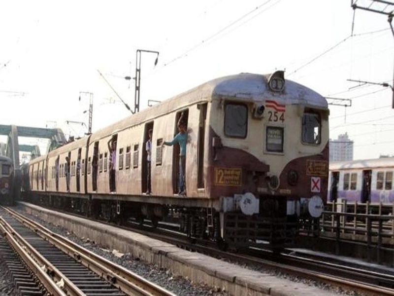 Mumbai Local Train Services on Harbour Line Disrupted Due to Technical Glitch | Mumbai Train Update : बेलापूर लोकलमध्ये तांत्रिक बिघाड, हार्बर रेल्वेची वाहतूक विस्कळीत