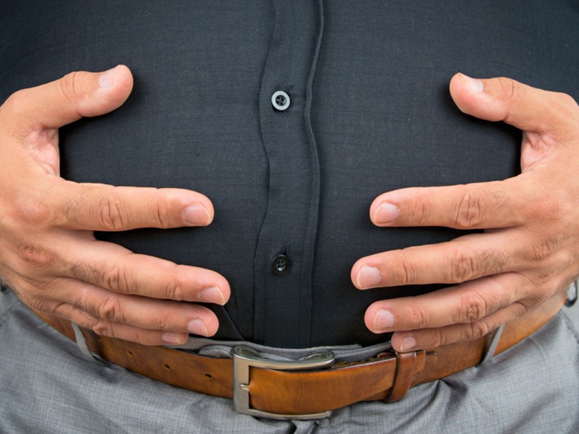 Why some men belly is hard to touch, Know why it is dangerous | जाडेपणामुळे पोट कडक झालं असेल तर वेळीच व्हा सावध, जाणून घ्या कारण!