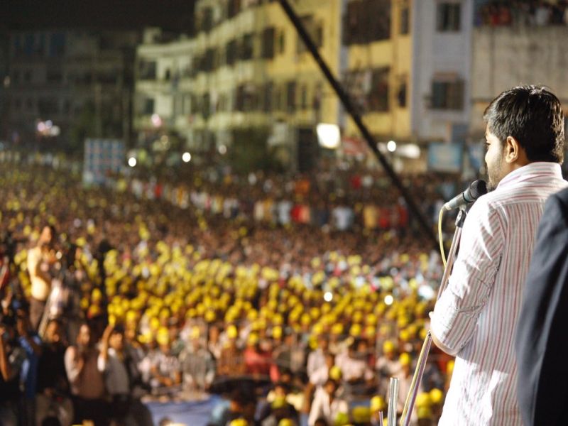 BJP gave 5 crore offer to avoid a rally in Surat claims Hardik Patel | सूरतमध्ये रॅली न काढण्यासाठी भाजपाने दिली होती पाच कोटींची ऑफर - हार्दिक पटेल