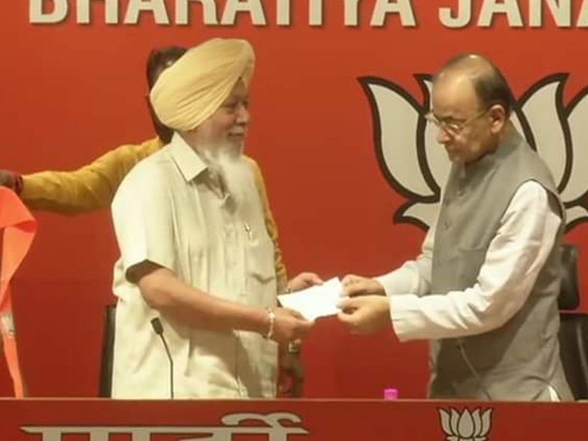 lok Sabha elections 2019 - AAP MP harinder singh khalsa joins BJP | आपच्या खासदाराचा भाजपात प्रवेश, डॉ. बाबासाहेब आंबेडकरशी होतं जुनं नातं  