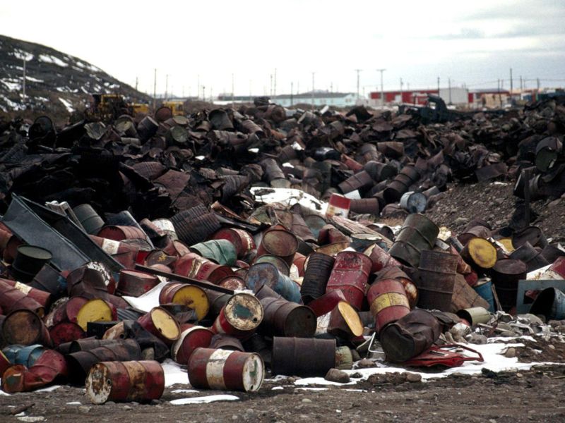 Notices to 5,872 industries that produce hazardous wastes | घातक कचरा निर्माण करणाऱ्या ५ हजार ८७२ उद्योगांना नोटिसा