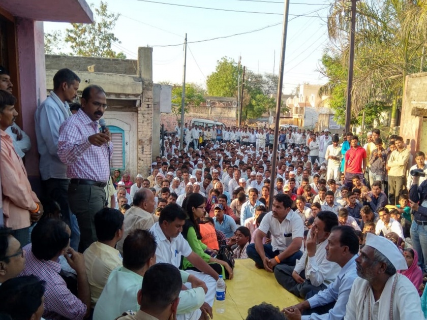 lok sabha election 2019 paithan villages boycott on elections | 'त्या' अकरा गावांचा निवडणुकीवरील बहिष्कार कायम; प्रशासनही हतबल