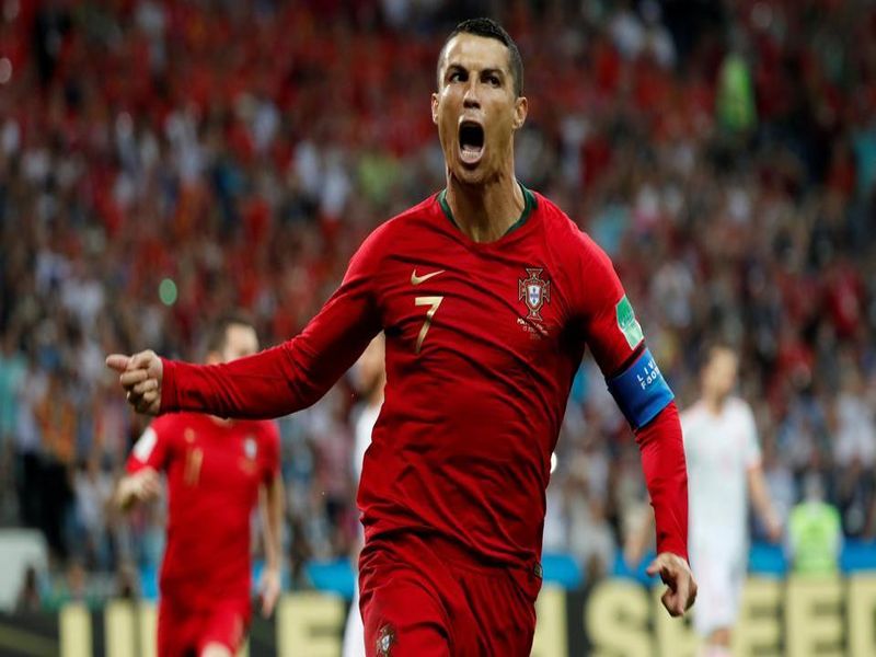FIFA World Cup 2018: Ronaldo's hat-trick and Russia's thunderstorm | FIFA World Cup 2018: रोनाल्डो ची हॅटट्रिक अन् रशियाचा झंझावात