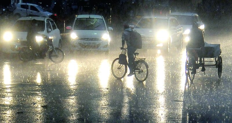 Rain warning again in Vidarbha including Nagpur | नागपूरसह विदर्भात पुन्हा पावसाचा इशारा