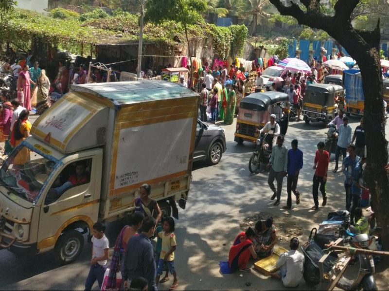 Bharindar's illegal Sunday market due to traffic congestion, municipal Abhay | भार्इंदरच्या बेकायदा रविवार बाजारामुळे वाहतूक कोंडी सुरूच, महापालिकेचे अभय