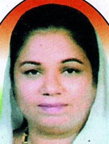 High Court quashes disqualification order of Sayyda Khatun | सय्यदा खातून नगरसेविकापदी कायम : अपात्र ठरवण्याचा आदेश हायकोर्टात रद्द