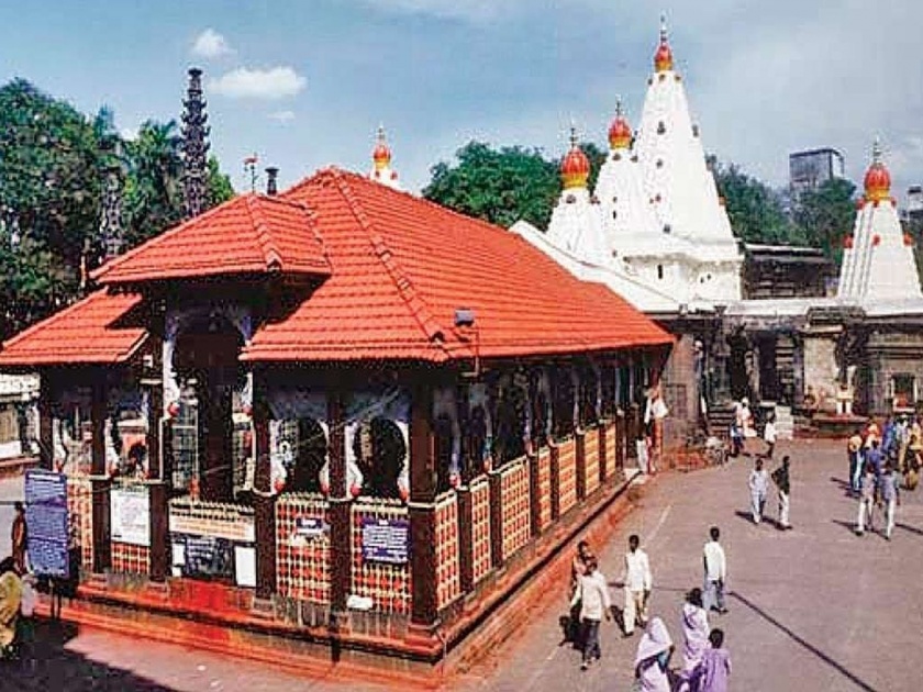 Darshan stopped in Ambabai temple kolhapur because of an anonymous phone call | Kolhapur Ambabai Mandir: 'अंबाबाई मंदिरात बॉम्ब ठेवला'; गोव्यातून आला फोन अन् दर्शन थांबले
