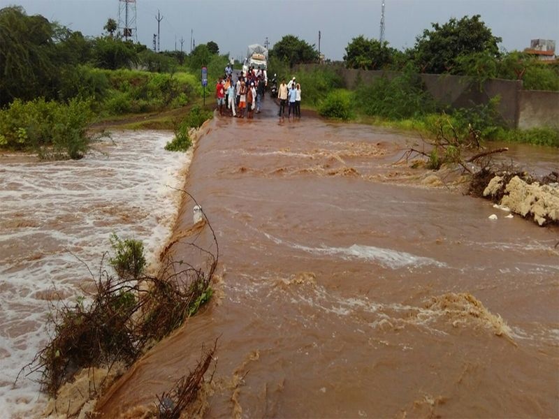 Matheran recorded record rainfall | माथेरानमध्ये विक्रमी पावसाने वाताहत