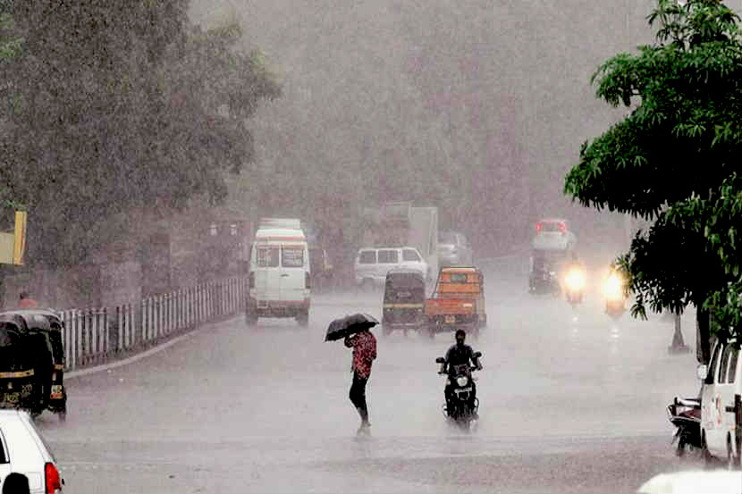 The torrential downpour hit Mumbai; 156 mm in three hours. Rainfall record | मुसळधारेने मुंबईला झोडपले; तीन तासांत १५६ मिमी. पावसाची नोंद