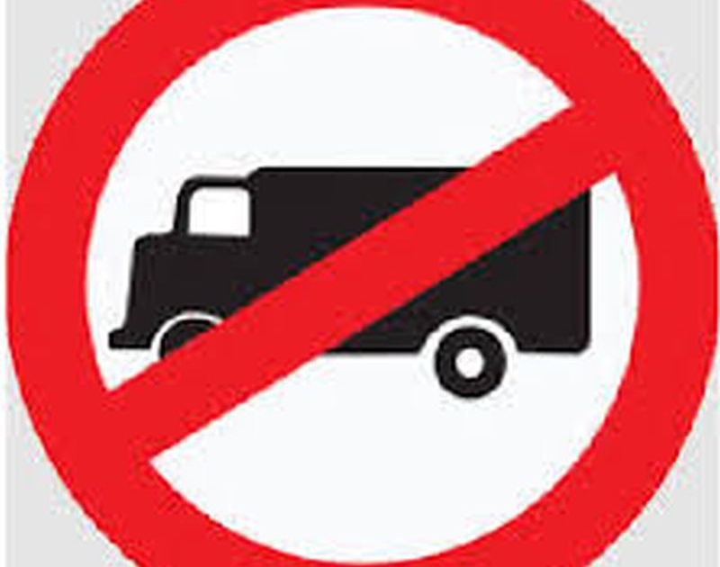 Heavy traffic restrictions on ten routes in Akola city! | अकोला शहरातील दहा मार्गांवर जड वाहतुकीस प्रतिबंध!