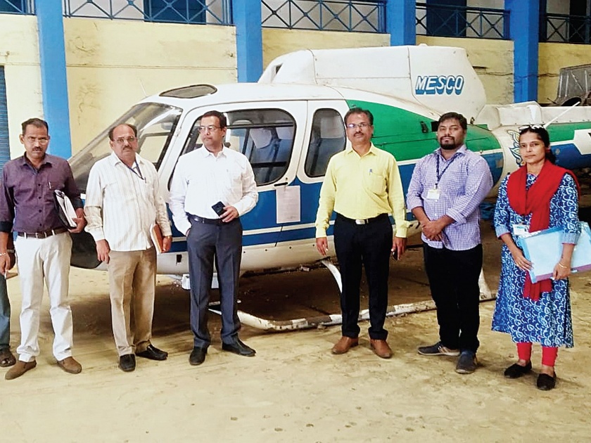 mumbai municipal corporation seized two helicopters for not filing Tax | कर थकवणाऱ्या विमान कंपनीची दोन हेलिकॉप्टर जप्त