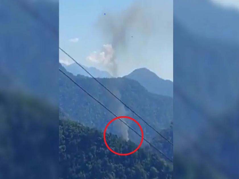 Video: Army helicopter crashes near China border, in Upper Siang district in Arunachal | Video: चीनच्या सीमेजवळ Army चे हेलिकॉप्टर कोसळले, या महिन्यातील दुसरी घटना