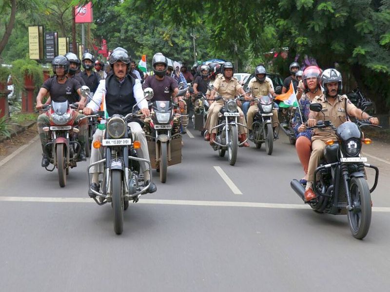 Police Bike Rally with Guardian Minister | पालकमंत्र्यांसह पोलीसांची दुचाकी रॅली