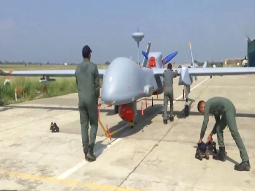 india is keeping an eye on china and pak through drones strength of the army will increase | चीन-पाकवर भारत ठेवतोय ड्रोनद्वारे नजर; लष्कराचे सामर्थ्य वाढणार