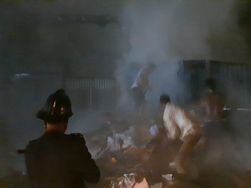 Fire breaks out at a warehouse in Thane; No casualties | ठाण्यात मध्यरात्री भंगार मालाच्या गोडाऊनला आग; कोणतीही जीवितहानी नाही