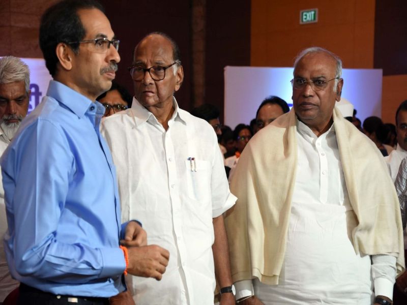 CM Uddhav Thackeray is unhappy with the Congress fielding two candidates for the LC elections mac | Vidhan Parishad Election: ...तर मी निवडणूक लढवत नाही; उद्धव ठाकरे आक्रमक, काँग्रेसला धाडला निरोप