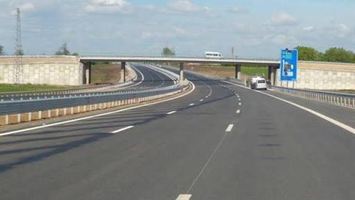 Highway projects worth Rs 6.45 L cr for 61,164 km underway: Govt | देशभरात 61,164 किमी लांबीच्या महामार्गांची कामे सुरु- सरकारची माहिती