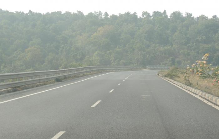 National Highway Repair Problems Will Be Done | राष्ट्रीय महामार्ग दुरुस्तीची समस्या निकाली निघणार 