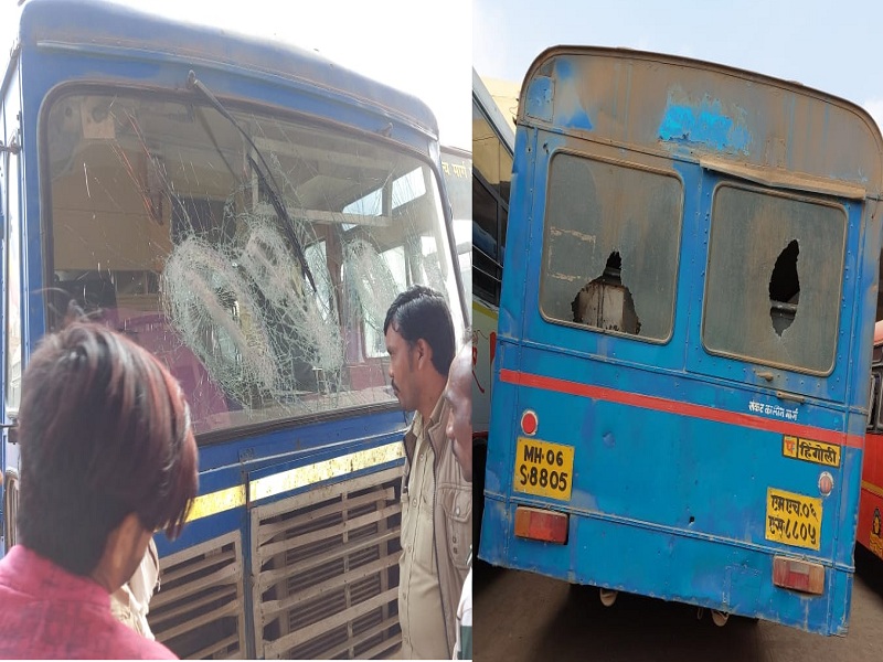 Bandha's violent turn against citizenship law in Aundha; The agitators stone pelting on bus | औंढ्यात नागरिकत्व कायद्याविरोधात बंदला हिंसक वळण; आंदोलकांची बसवर दगडफेक