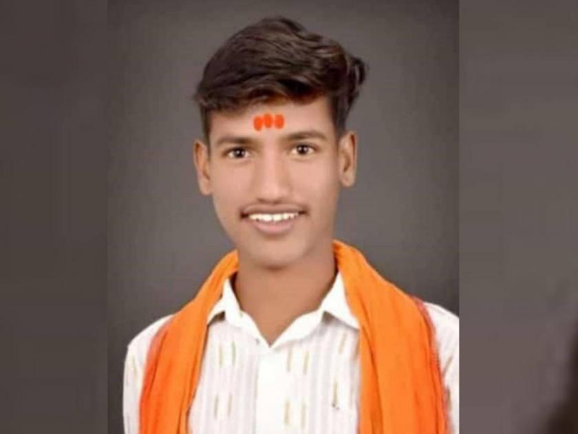 Youth commits suicide by hanging himself for Maratha reservation | मराठा आरक्षणासाठी तरुणाची गळफास घेऊन आत्महत्या; वसमत तालुक्यातील टेंभुर्णी येथील घटना