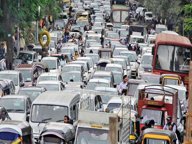 chakrakar single trafic continue in Hinjewadi | हिंजवडीतील चक्राकार एकेरी वाहतुक कायम